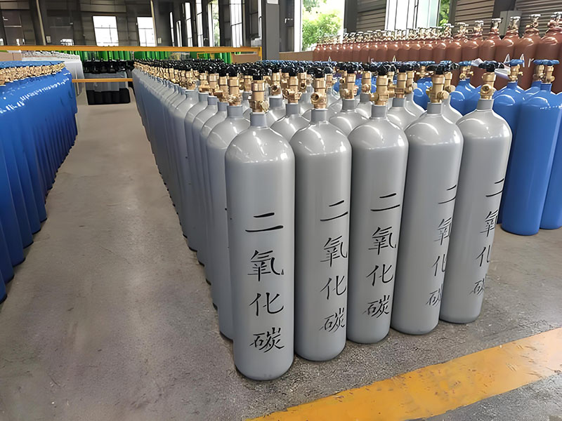 大容積鋼質無縫氣瓶 大容積鋼質無縫氣瓶